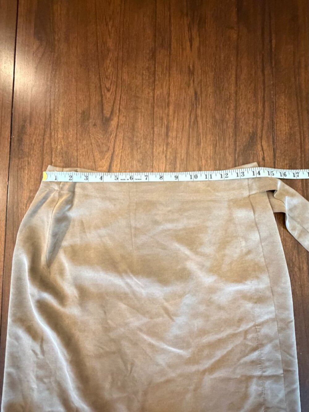 90's Express Silk Women's Army Green Set, Mini Skirt, Soft, Office, Size Medium - Picture 14 of 15